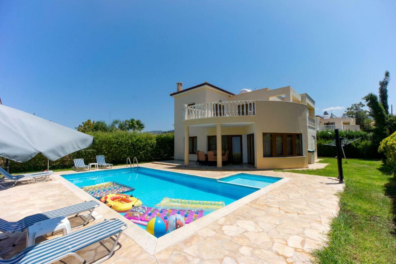 Villa Tsikkos Tria Polis Exterior photo