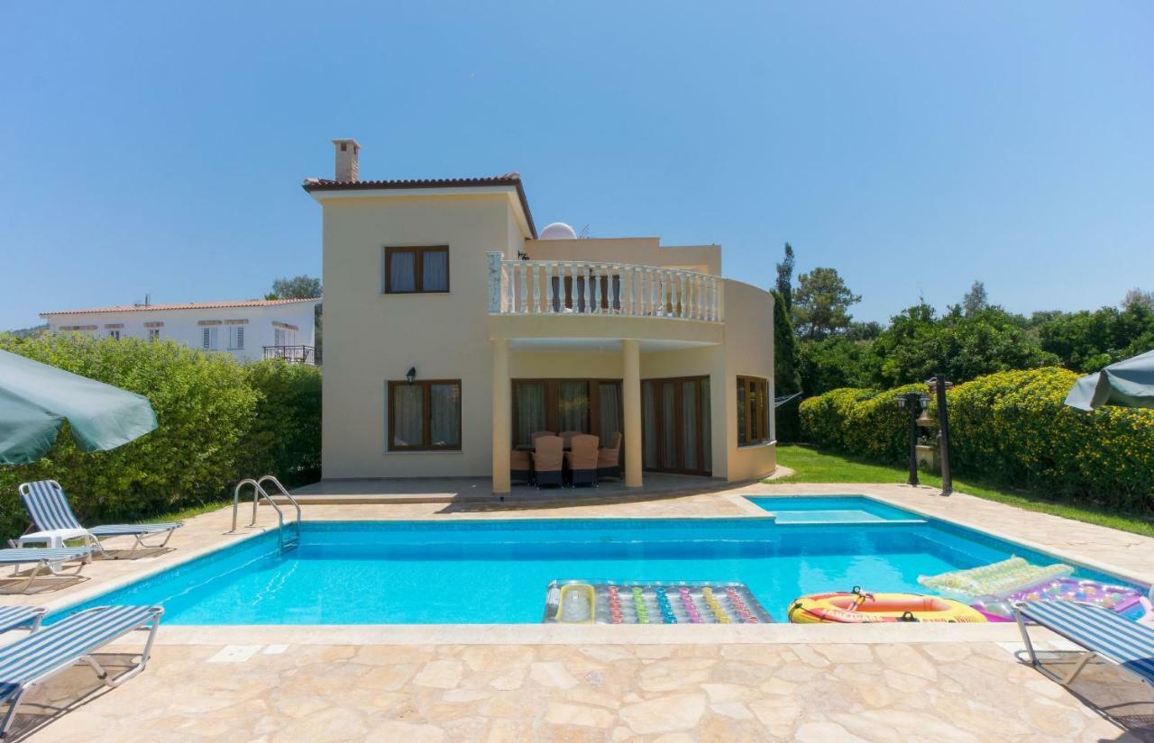Villa Tsikkos Tria Polis Exterior photo