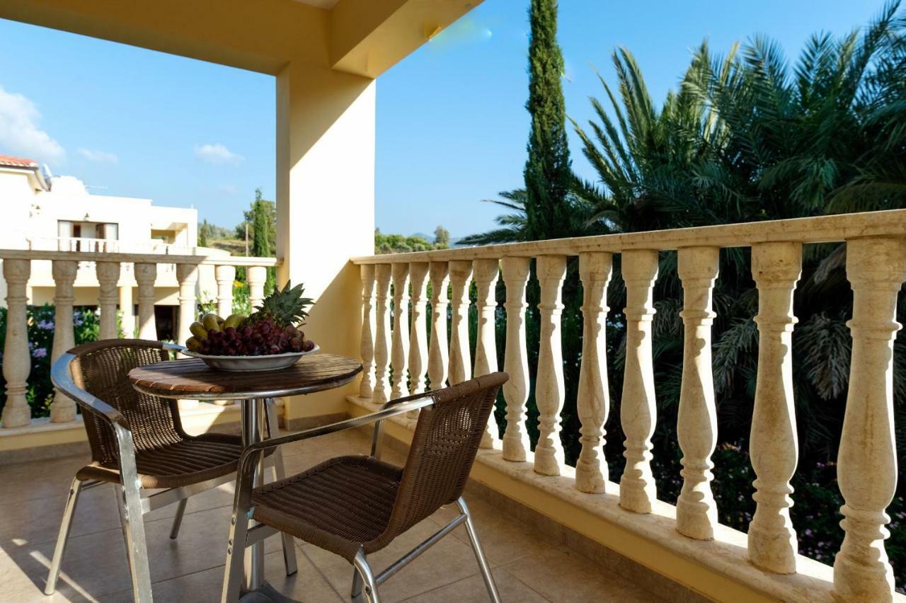 Villa Tsikkos Tria Polis Exterior photo